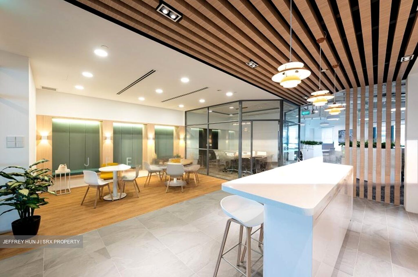PLUS (D1), Office #570496301